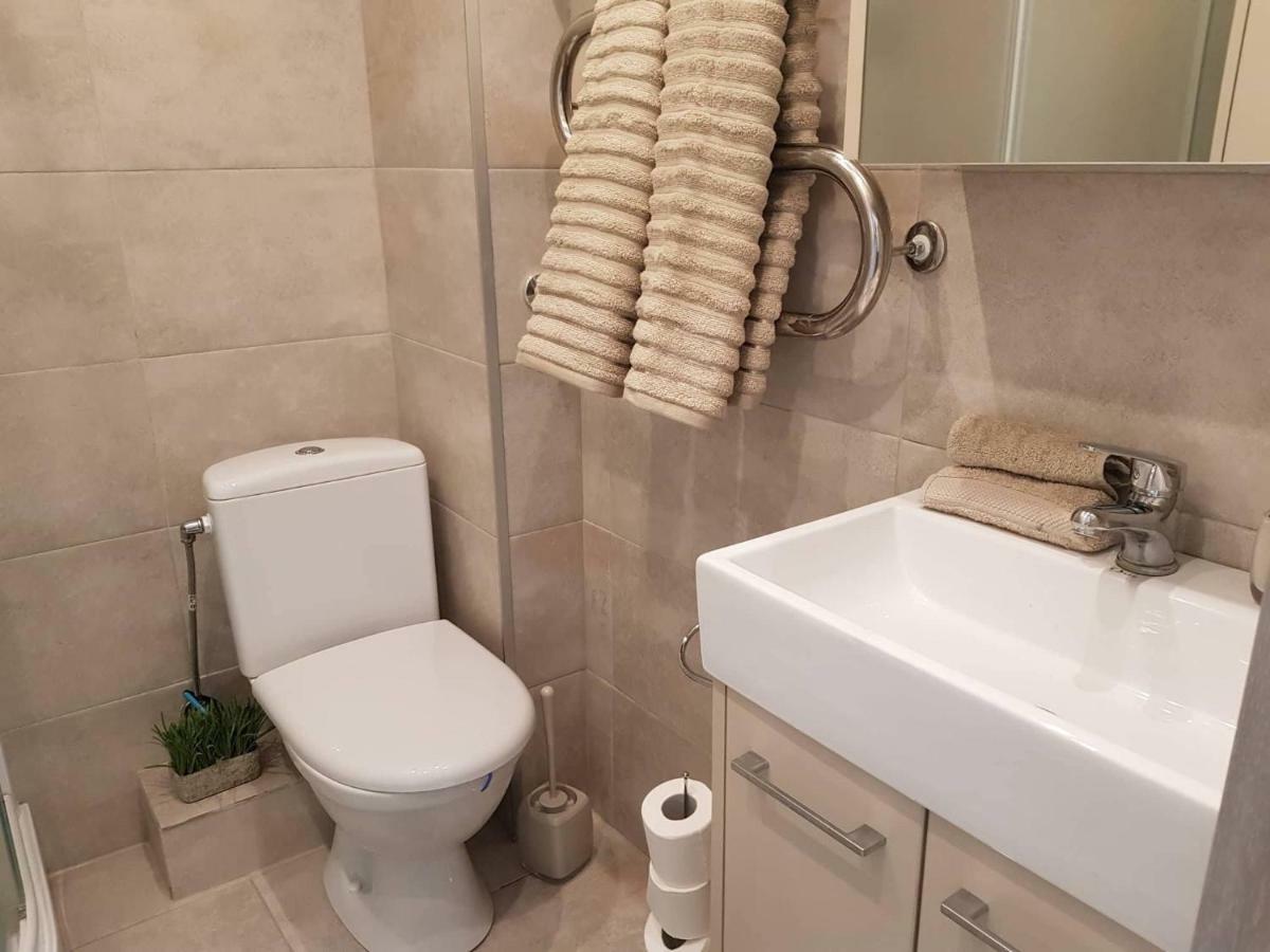 Apartamentai Vilniaus Street シャウレイ エクステリア 写真