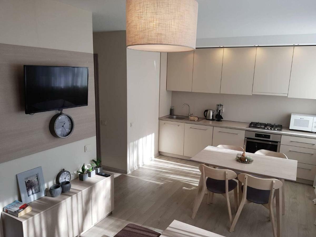 Apartamentai Vilniaus Street シャウレイ エクステリア 写真